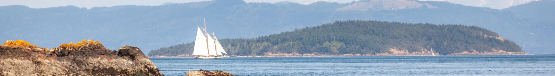Scenic boating in the Pacific Northwest